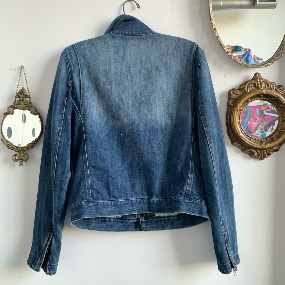 Gap Jean Jacket Size M - Picture 2 of 8
